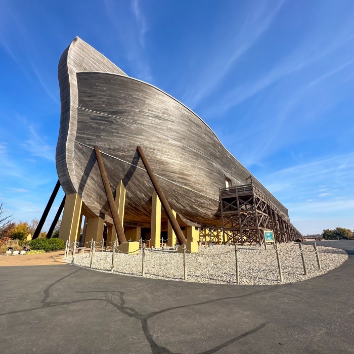 相遇方舟按聖經提到的尺寸複製挪亞方舟。（圖／翻攝自FB@Ark Encounter）